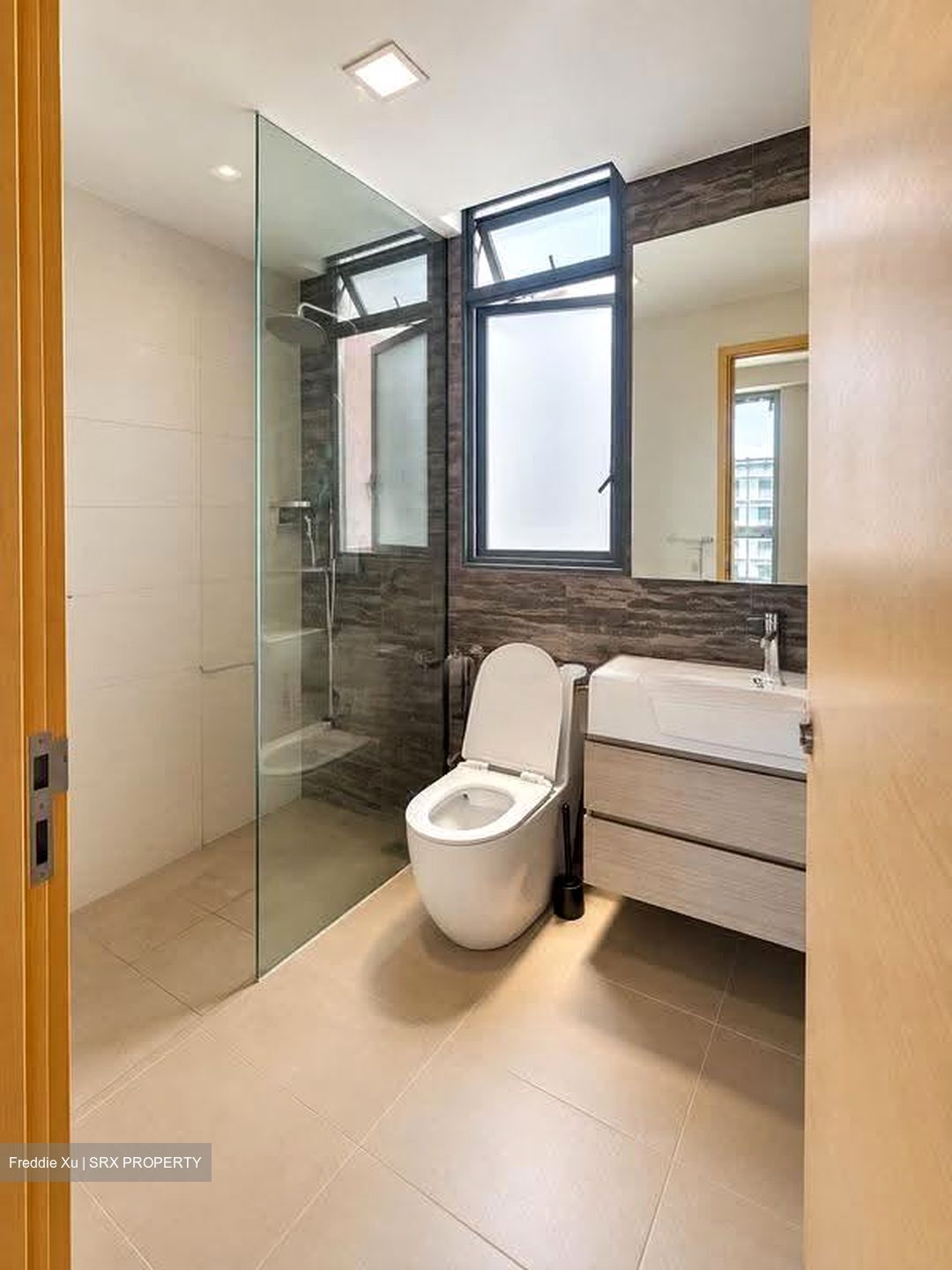 The Luxurie (D19), Condominium #613927891